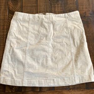Wishlist tan skirt size medium